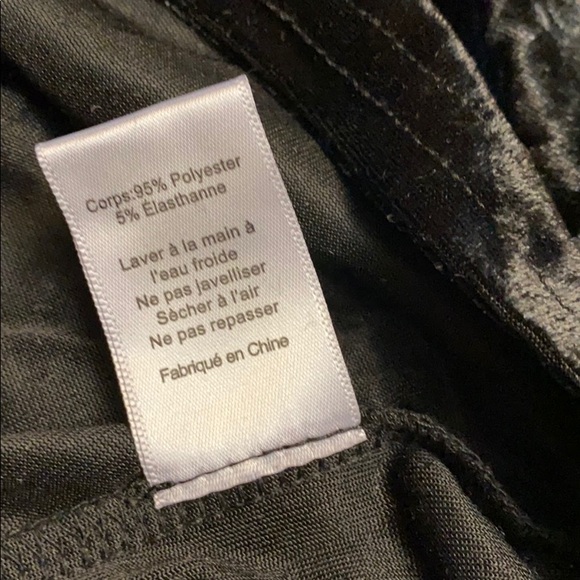 Black Off-Shoulder Whimsical Goth Bell Sleeve Velvet Mini Dress – Size M - Picture 16 of 16